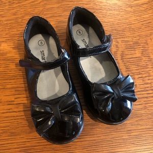 SmartFit Bow Dress Shoes